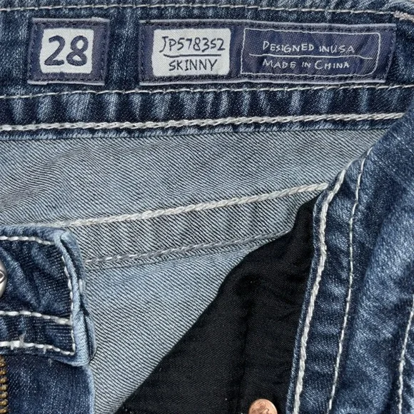 Miss Me Fleur De Lis Skinny Denim, Size 28 - Picture 11 of 16